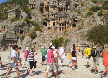 Turist Rehberleri İçin 17 Maddelik Koronavirüs Genelgesi