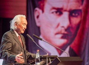 Prof. Dr. Michio Kaku: “Kanser Ortaya Çıkmadan Tedavi Edilecek”