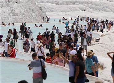 Pamukkale'yi Bayramda 20 Bin Kişi Ziyaret Etti